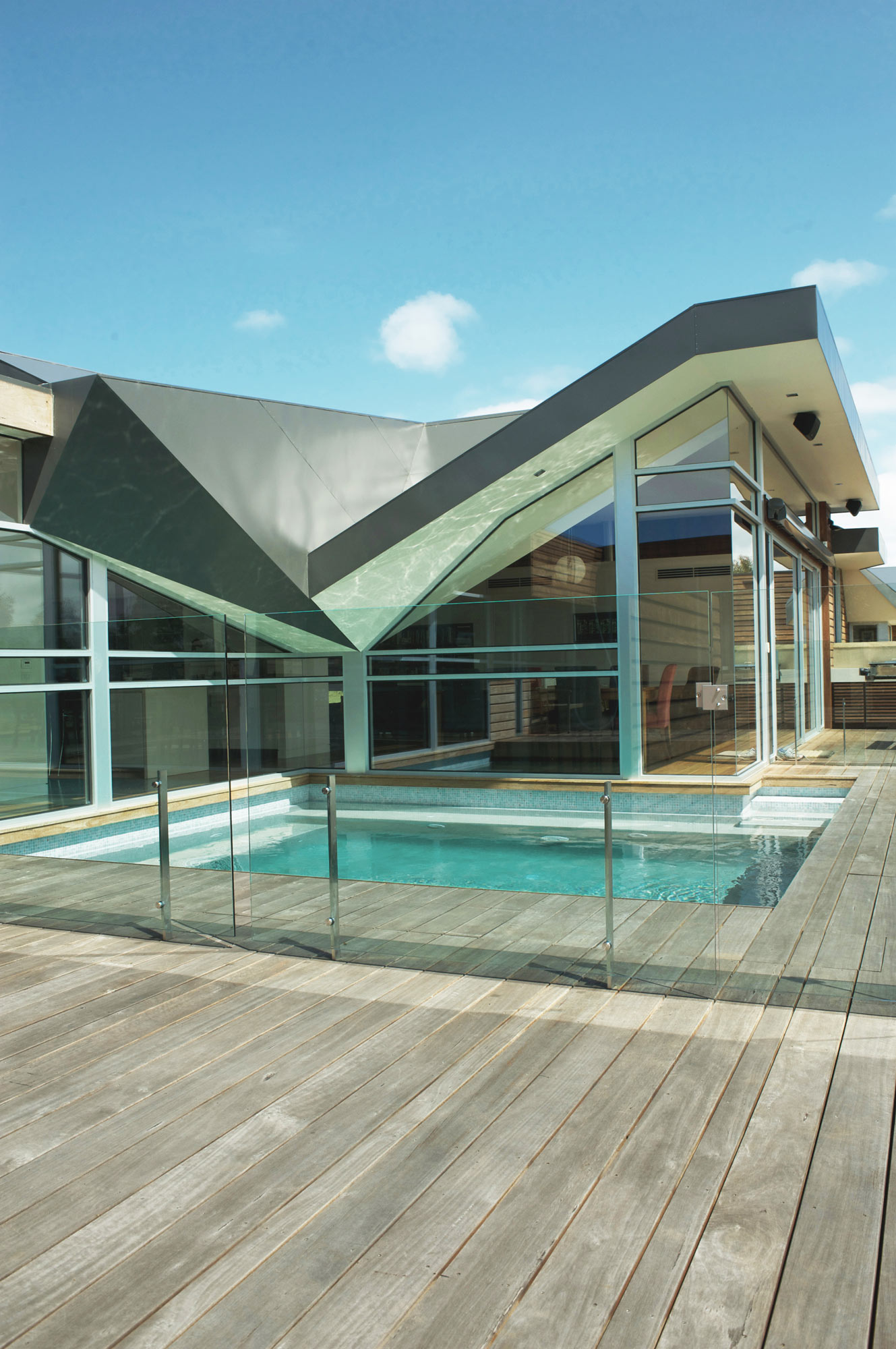 2012-03-1040_09_SandVault_RossDunstan