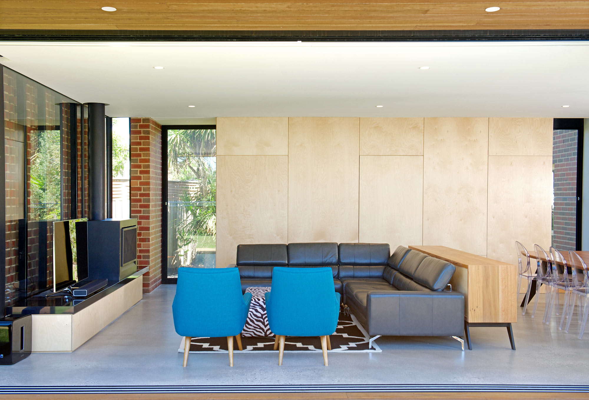 2016030737_05_Peter-Winkler-Architects_Dappled-Lighthouse_Cormac-Hanrahan