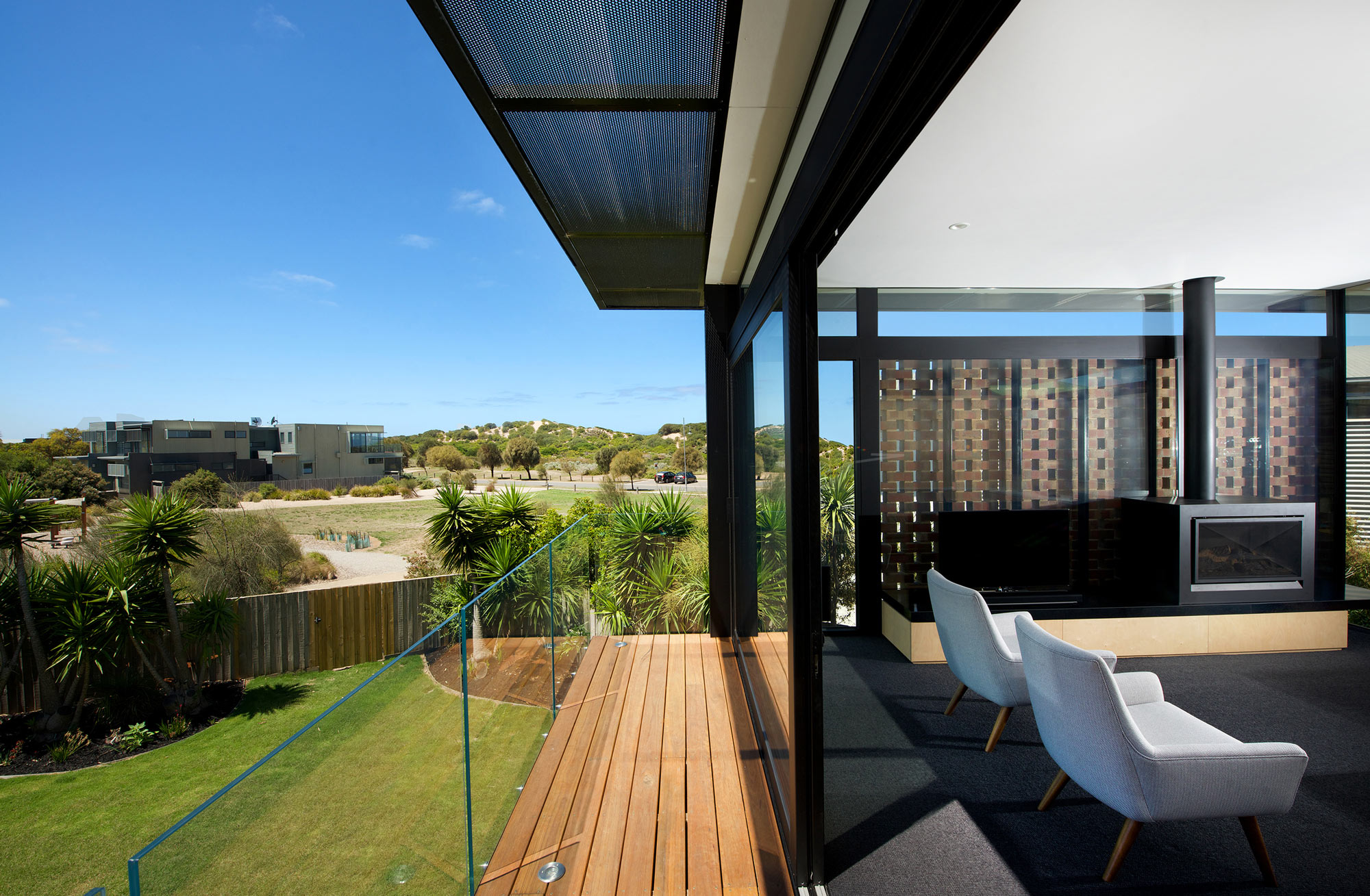 2016030737_09_Peter-Winkler-Architects_Dappled-Lighthouse_Cormac-Hanrahan