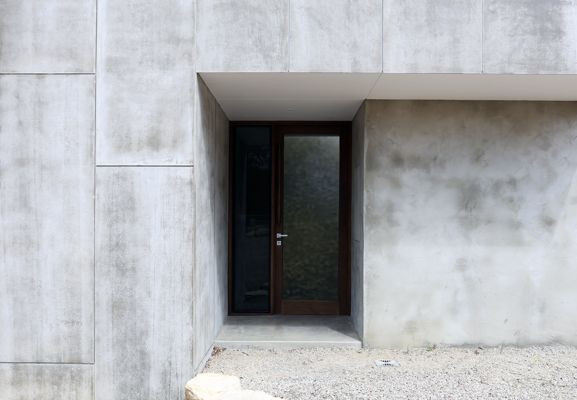 Front-entrance2 Front-entrance2